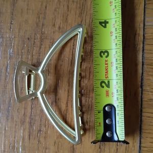 💎FREE Large gold tone hair clip crescent claw